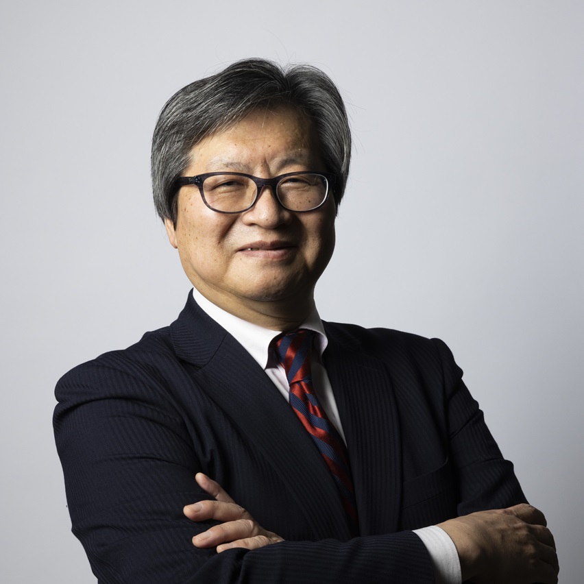 登壇者写真：横井 博之 氏