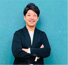 登壇者写真：伊地知 中 氏